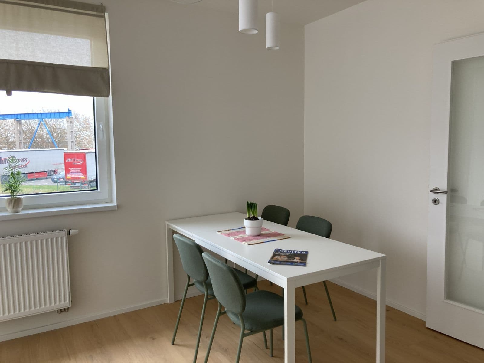 Prenájom bytu 1-izbový 39 m², Čakovická, Praha, Praha Prenájom bytu 1-izbový 39 m², Čakovická, Praha, Praha