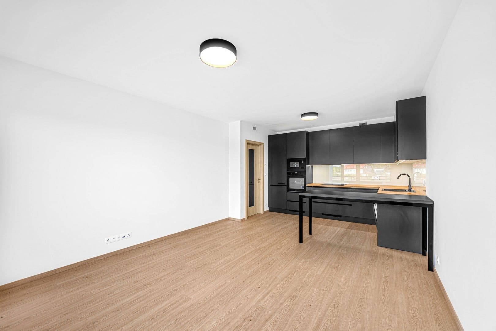 Prenájom bytu 2-izbový 60 m², Pavla Beneše, Praha, Praha Prenájom bytu 2-izbový 60 m², Pavla Beneše, Praha, Praha