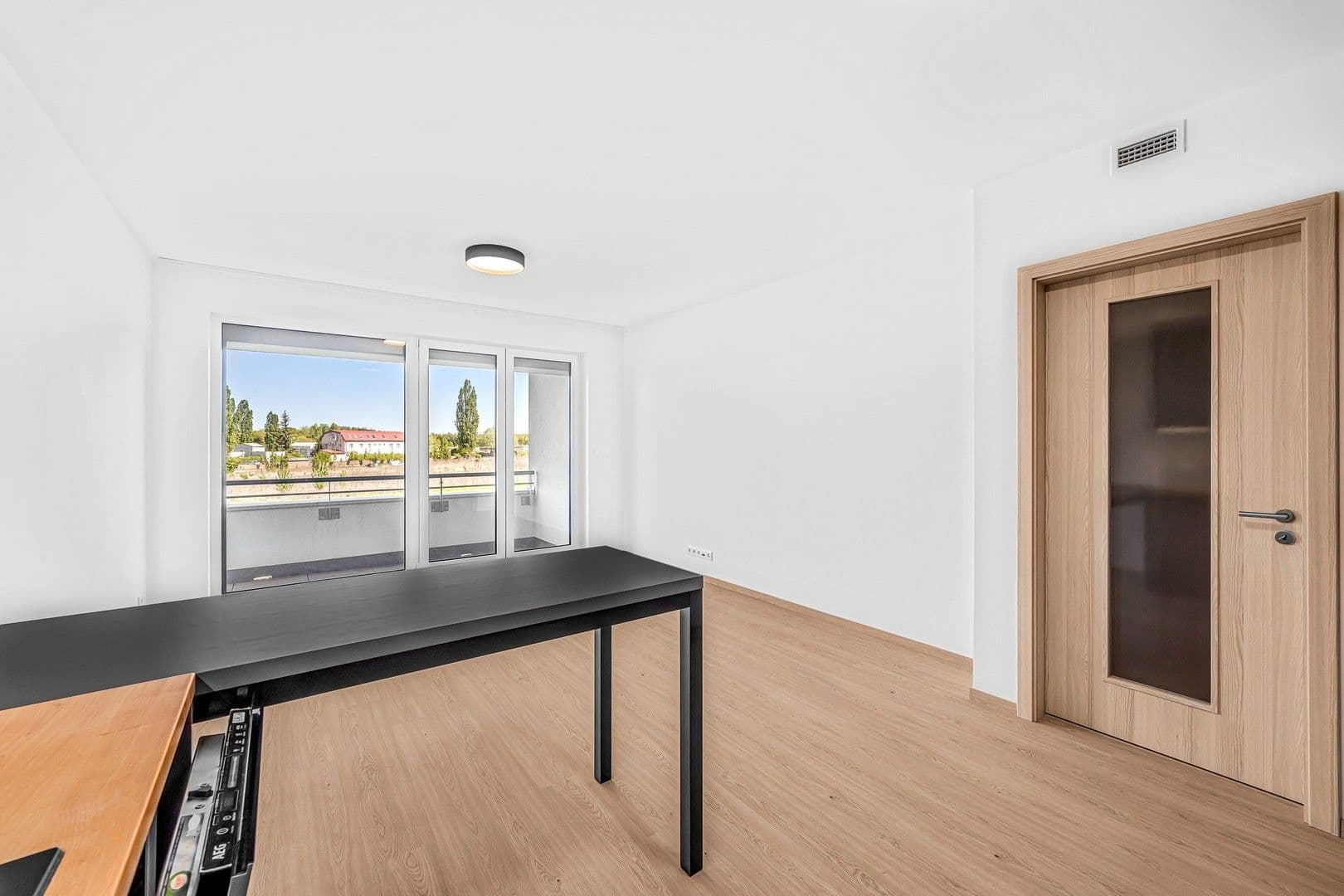 Prenájom bytu 2-izbový 60 m², Pavla Beneše, Praha, Praha Prenájom bytu 2-izbový 60 m², Pavla Beneše, Praha, Praha