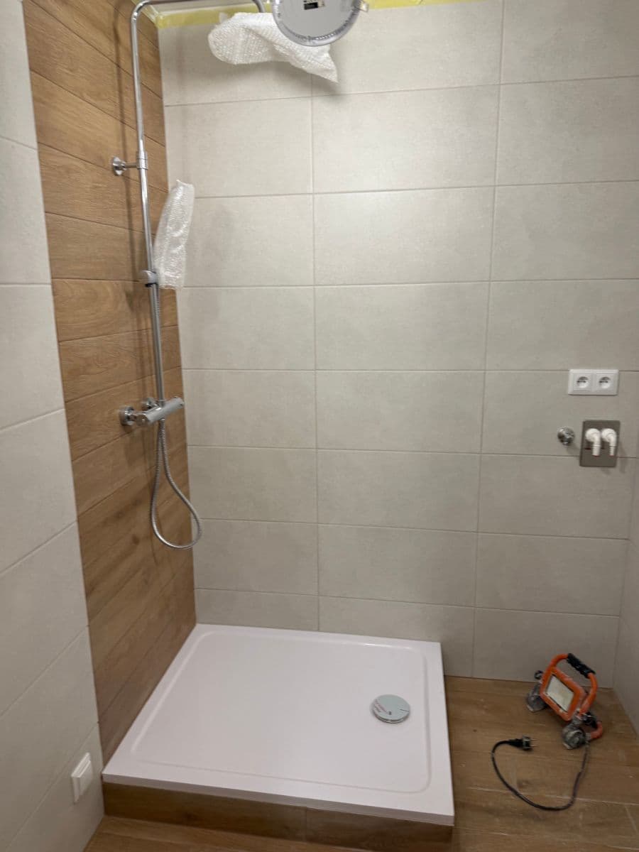 Prenájom bytu 3-izbový 74 m², Augustinova, Praha, Praha Prenájom bytu 3-izbový 74 m², Augustinova, Praha, Praha