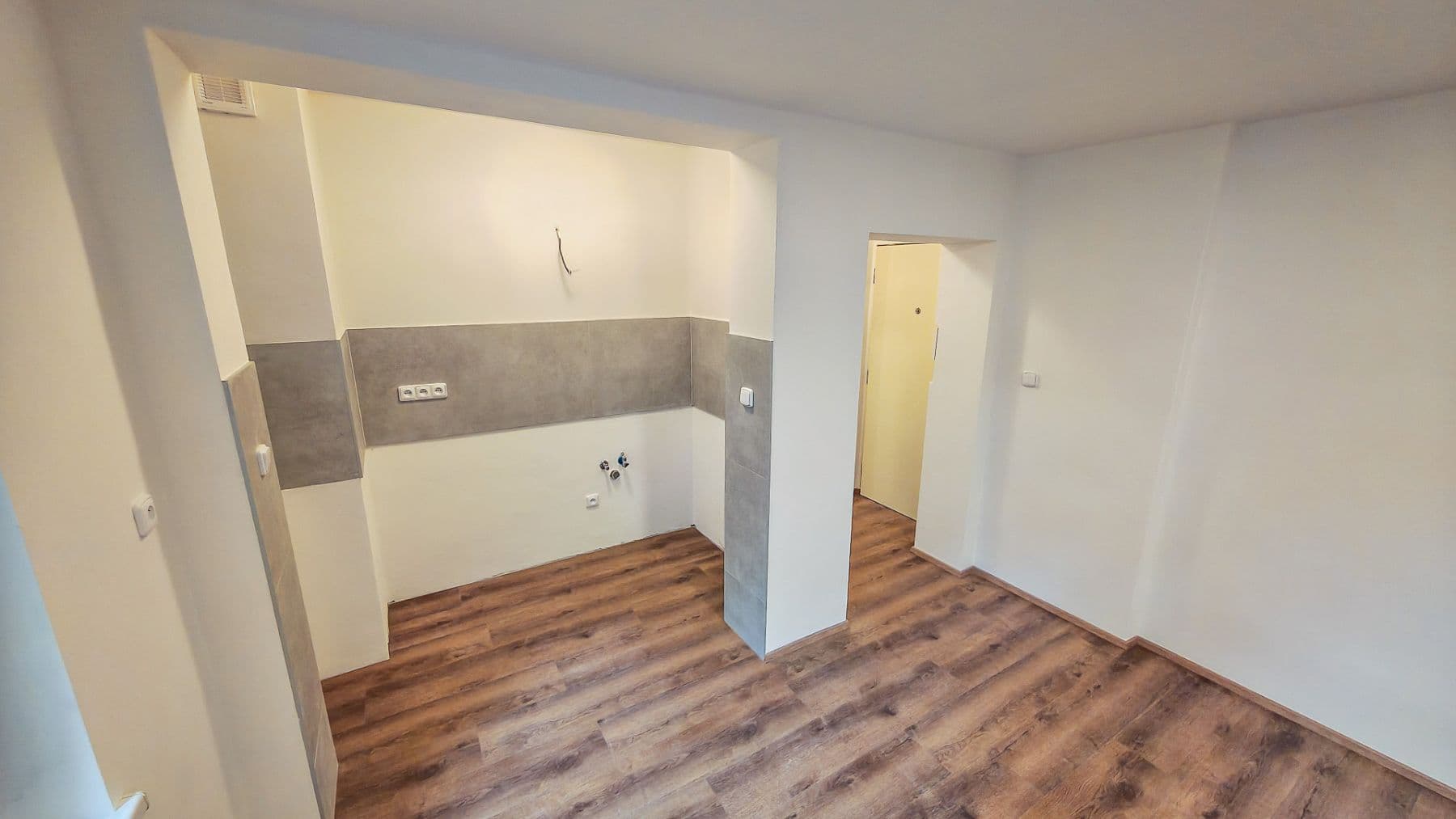 Prenájom bytu 1-izbový 30 m², Lukešova, Praha, Praha Prenájom bytu 1-izbový 30 m², Lukešova, Praha, Praha