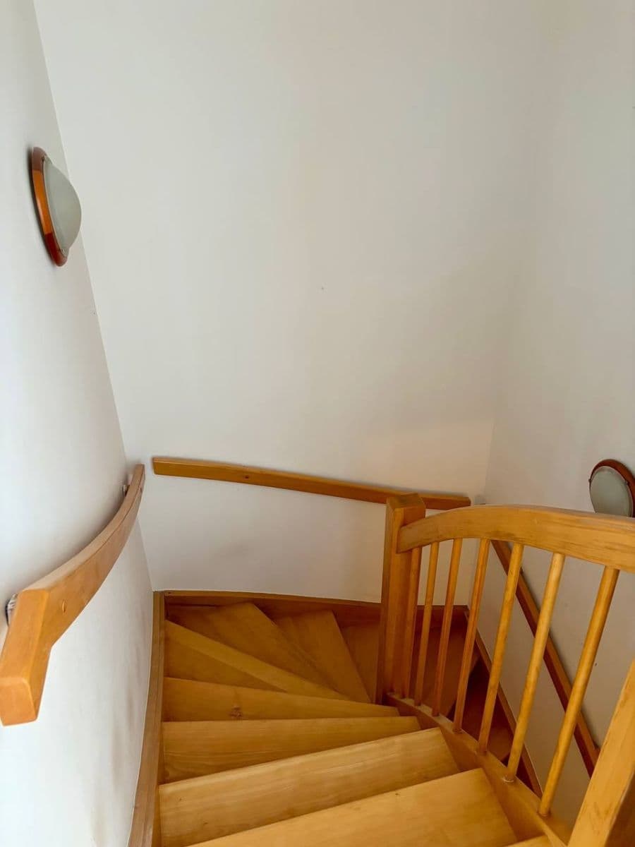 Prenájom bytu Garsoniéra 22 m², K Zahrádkám, Praha, Praha Prenájom bytu Garsoniéra 22 m², K Zahrádkám, Praha, Praha