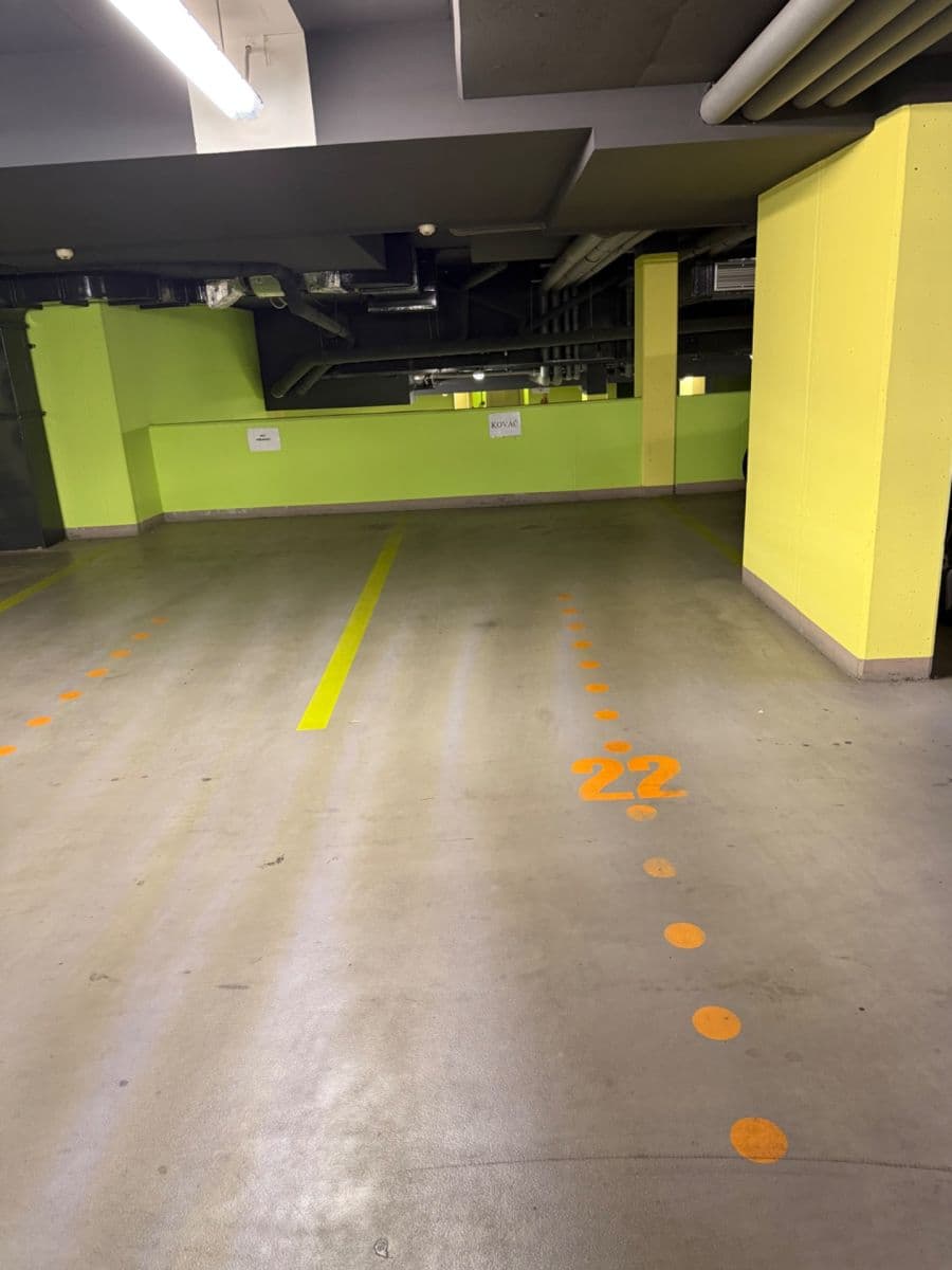 Prenájom garáže 13 m², Prokopova, Praha, Praha Prenájom garáže 13 m², Prokopova, Praha, Praha
