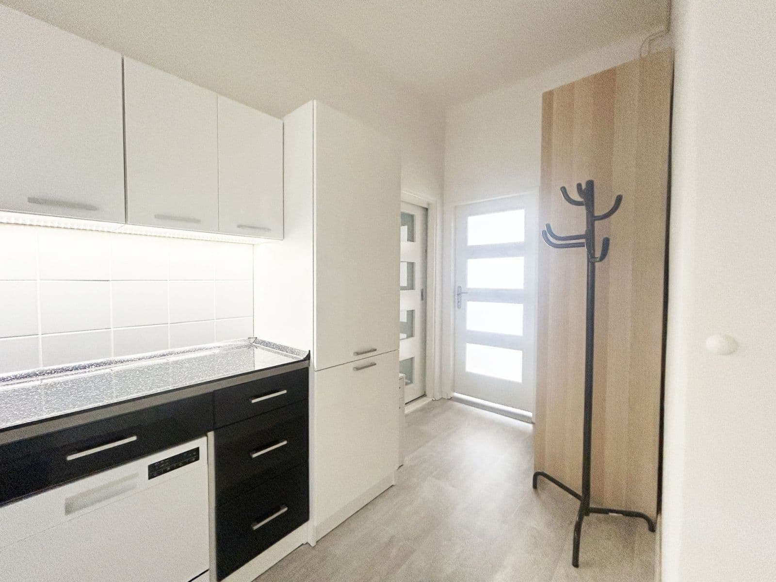 Prenájom bytu 2-izbový 45 m², Stroupežnického, Praha, Praha Prenájom bytu 2-izbový 45 m², Stroupežnického, Praha, Praha