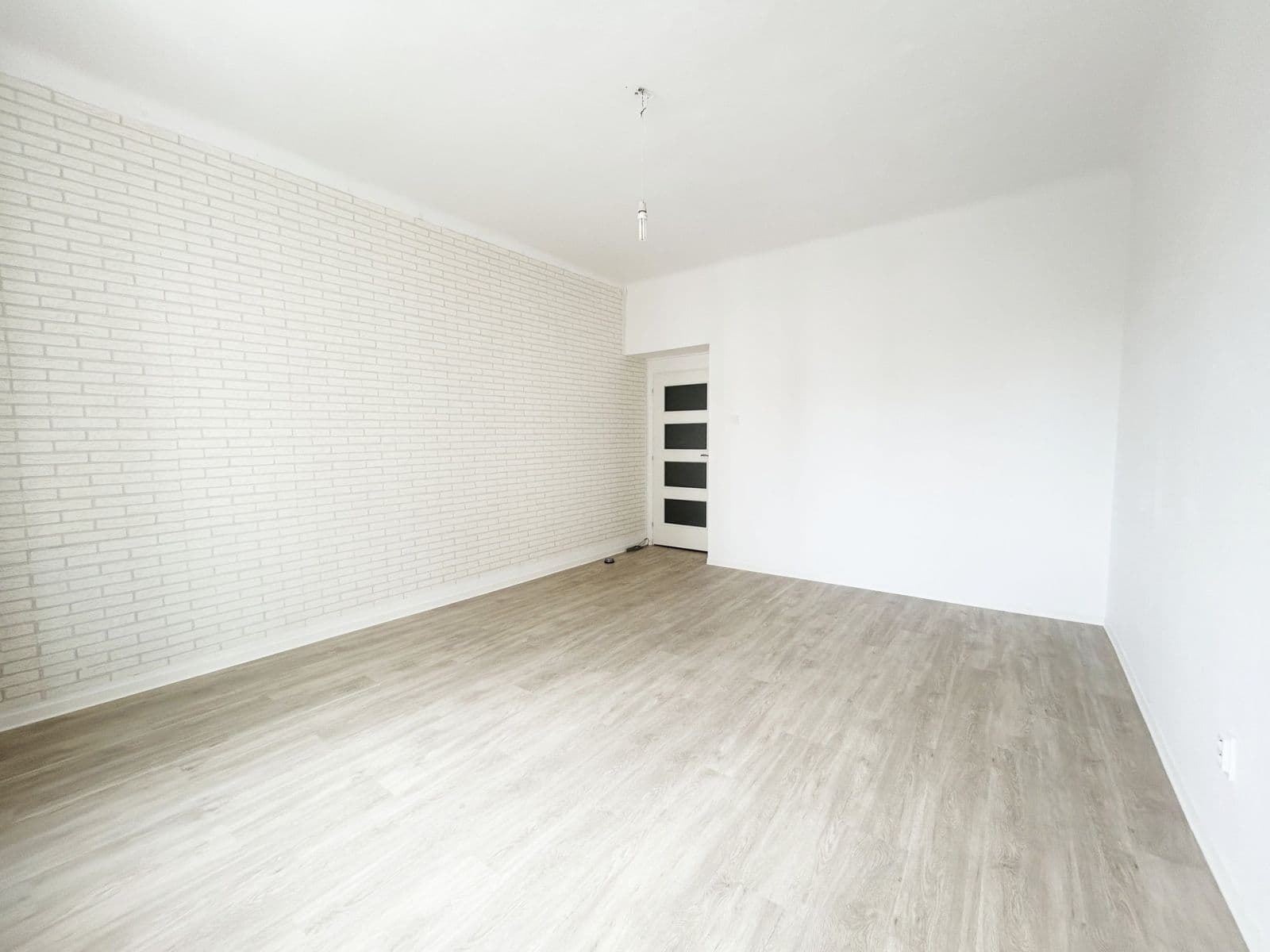 Prenájom bytu 2-izbový 45 m², Stroupežnického, Praha, Praha Prenájom bytu 2-izbový 45 m², Stroupežnického, Praha, Praha