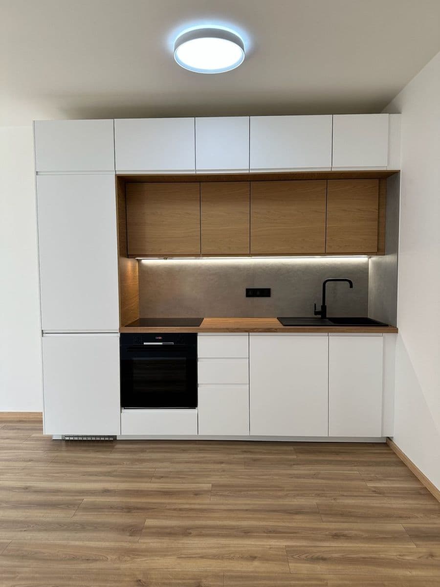 Prenájom bytu 2-izbový 41 m², Starokošířská, Praha, Praha Prenájom bytu 2-izbový 41 m², Starokošířská, Praha, Praha