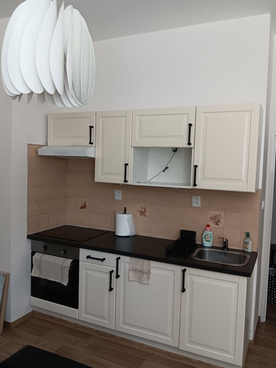 Prenájom bytu 2-izbový 35 m², Kolodějská, Praha, Praha Prenájom bytu 2-izbový 35 m², Kolodějská, Praha, Praha