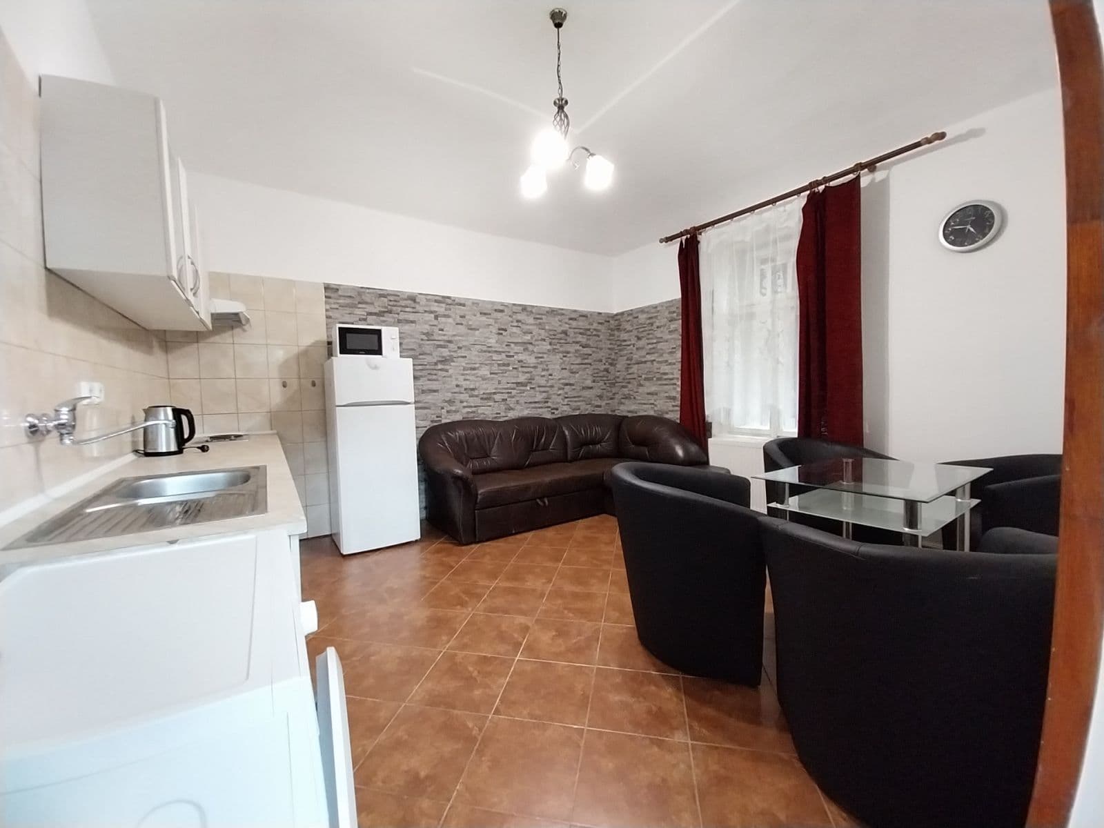 Prenájom bytu 2-izbový 42 m², Slivenecká, Praha, Praha Prenájom bytu 2-izbový 42 m², Slivenecká, Praha, Praha