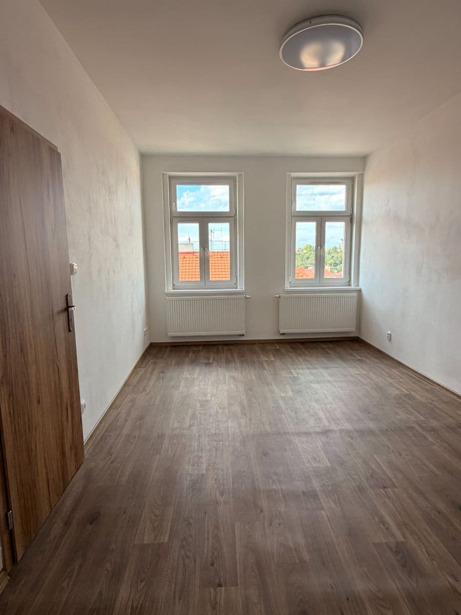 Prenájom bytu 2-izbový 41 m², Víta Nejedlého, Praha, Praha Prenájom bytu 2-izbový 41 m², Víta Nejedlého, Praha, Praha