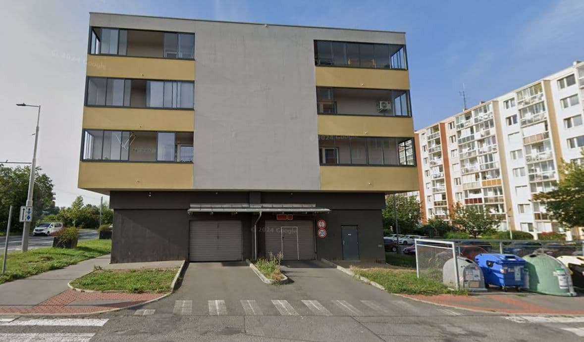 Prenájom garáže 13 m², Tupolevova, Praha, Praha Prenájom garáže 13 m², Tupolevova, Praha, Praha