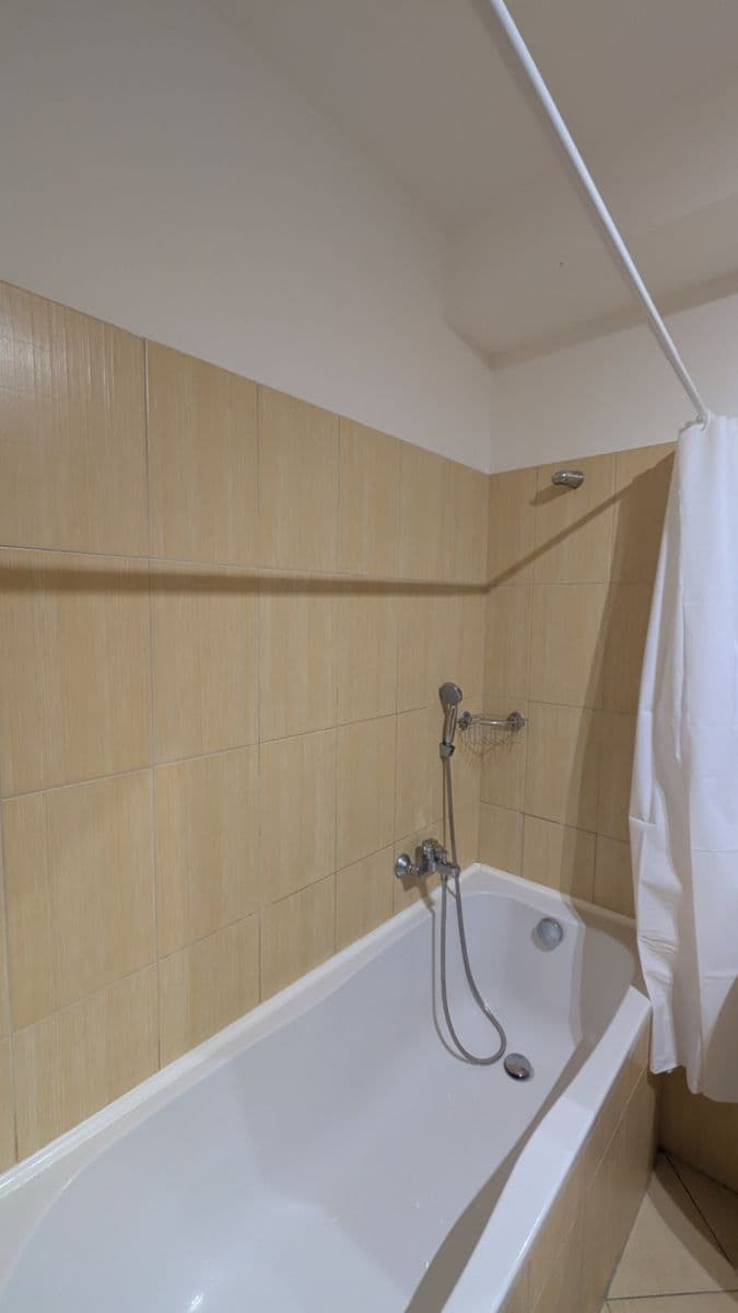 Prenájom bytu 2-izbový 43 m², Pod Kavalírkou, Praha, Praha Prenájom bytu 2-izbový 43 m², Pod Kavalírkou, Praha, Praha