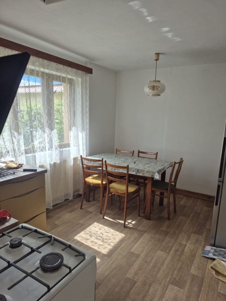 Prenájom domu 150 m², pozemok 1.000 m², Internátní, Třemošnice, Pardubický kraj Prenájom domu 150 m², pozemok 1.000 m², Internátní, Třemošnice, Pardubický kraj