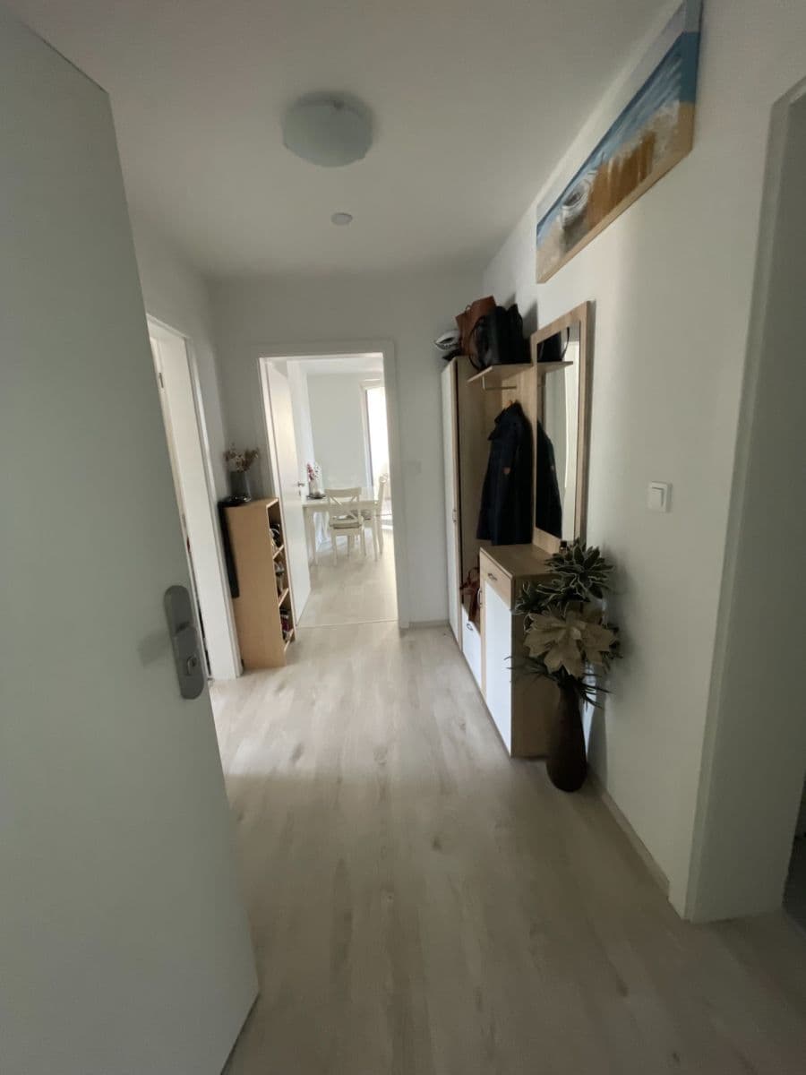 Prenájom bytu 3-izbový 69 m², Vrbová, Kunice, Středočeský kraj Prenájom bytu 3-izbový 69 m², Vrbová, Kunice, Středočeský kraj