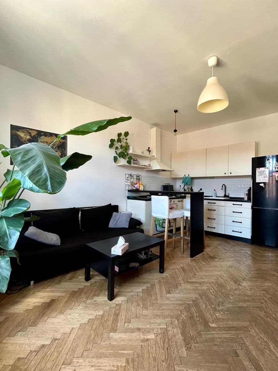 Prenájom bytu 2-izbový 45 m², Mezivrší, Praha, Praha Prenájom bytu 2-izbový 45 m², Mezivrší, Praha, Praha