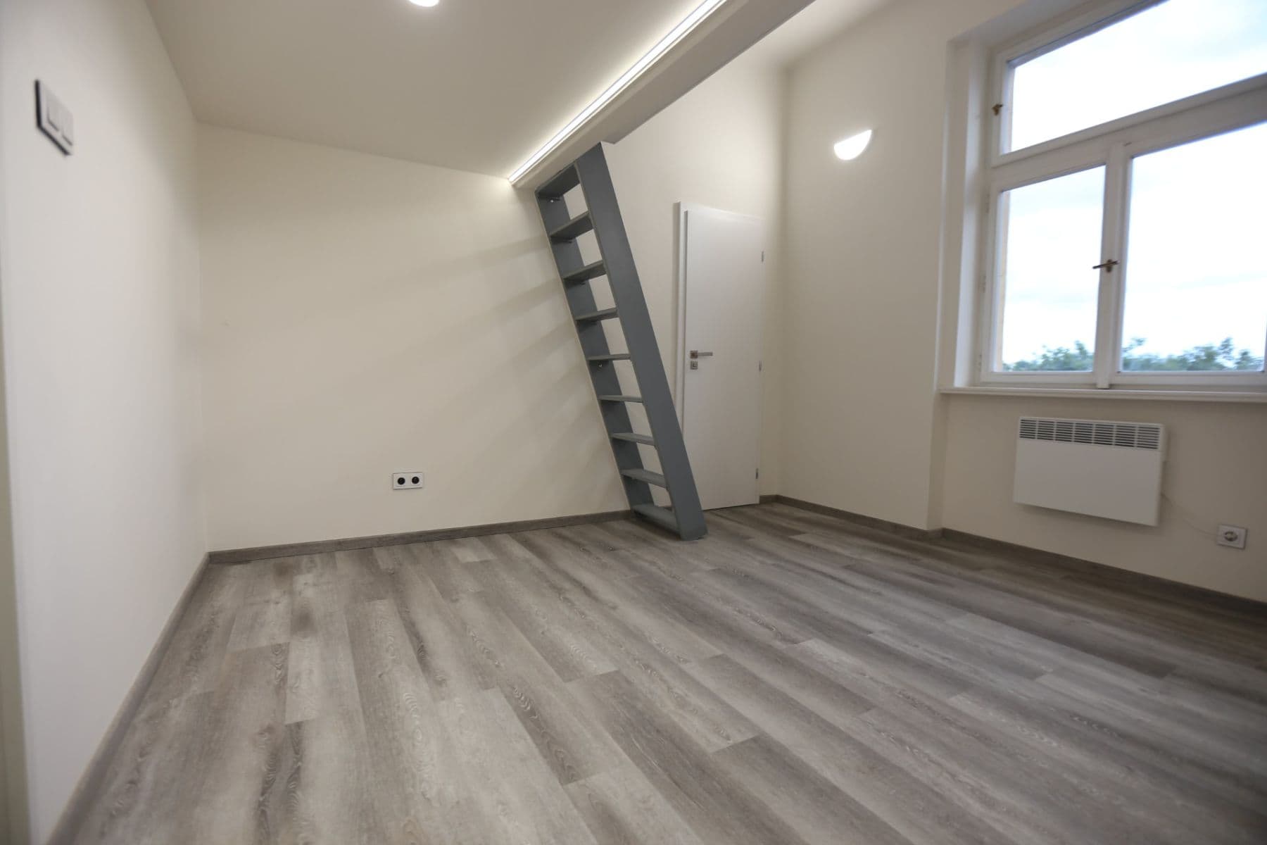 Prenájom bytu 1-izbový 35 m², Kubelíkova, Praha, Praha Prenájom bytu 1-izbový 35 m², Kubelíkova, Praha, Praha