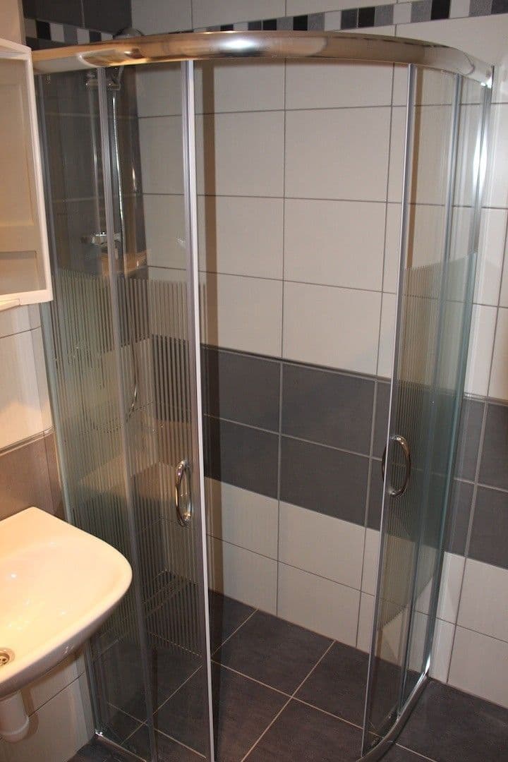 Prenájom bytu 1-izbový 24 m², Jerevanská, Praha, Praha Prenájom bytu 1-izbový 24 m², Jerevanská, Praha, Praha