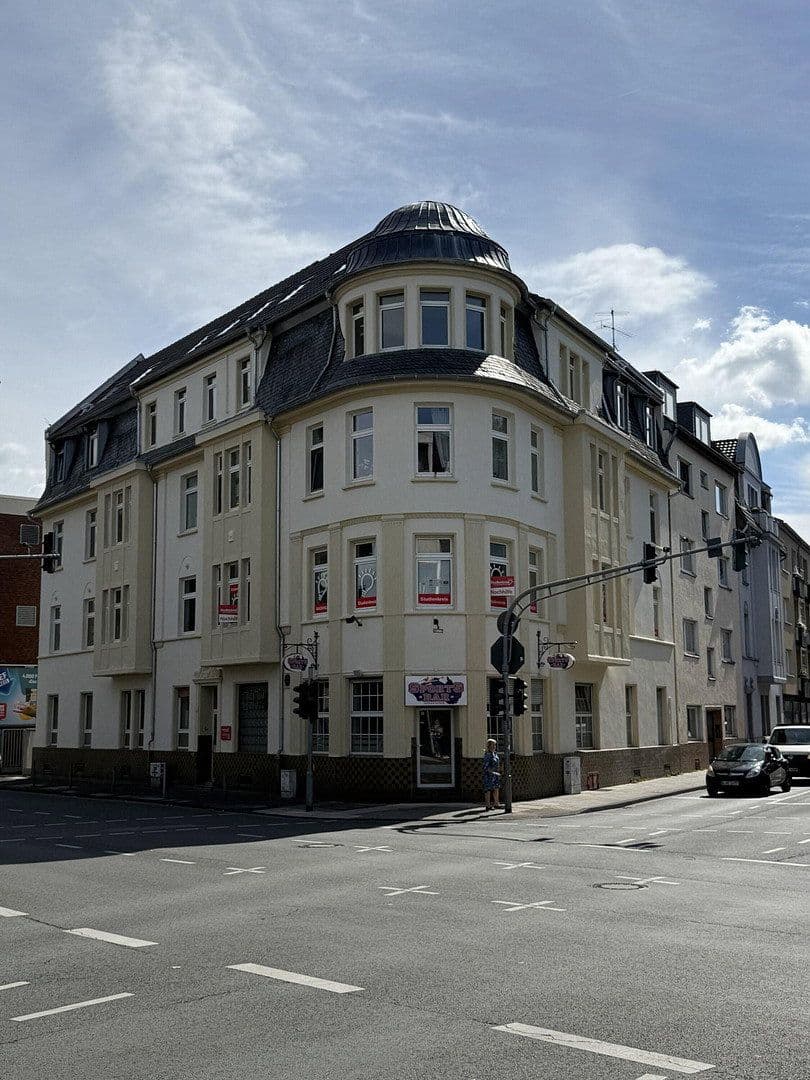 Prenájom bytu 3-izbový 80 m², Maternusstraße 39, Köln, Severné Porýnie - Westfálsko Prenájom bytu 3-izbový 80 m², Maternusstraße 39, Köln, Severné Porýnie - Westfálsko