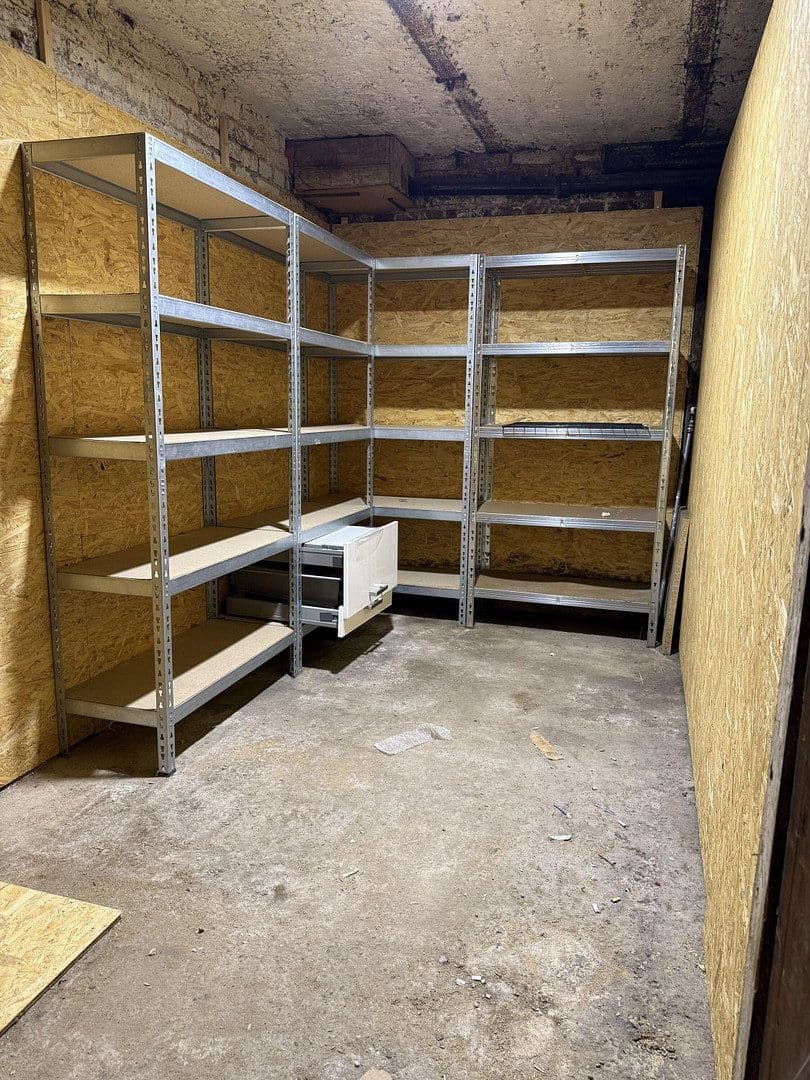 Prenájom bytu 3-izbový 80 m², Maternusstraße 39, Köln, Severné Porýnie - Westfálsko Prenájom bytu 3-izbový 80 m², Maternusstraße 39, Köln, Severné Porýnie - Westfálsko