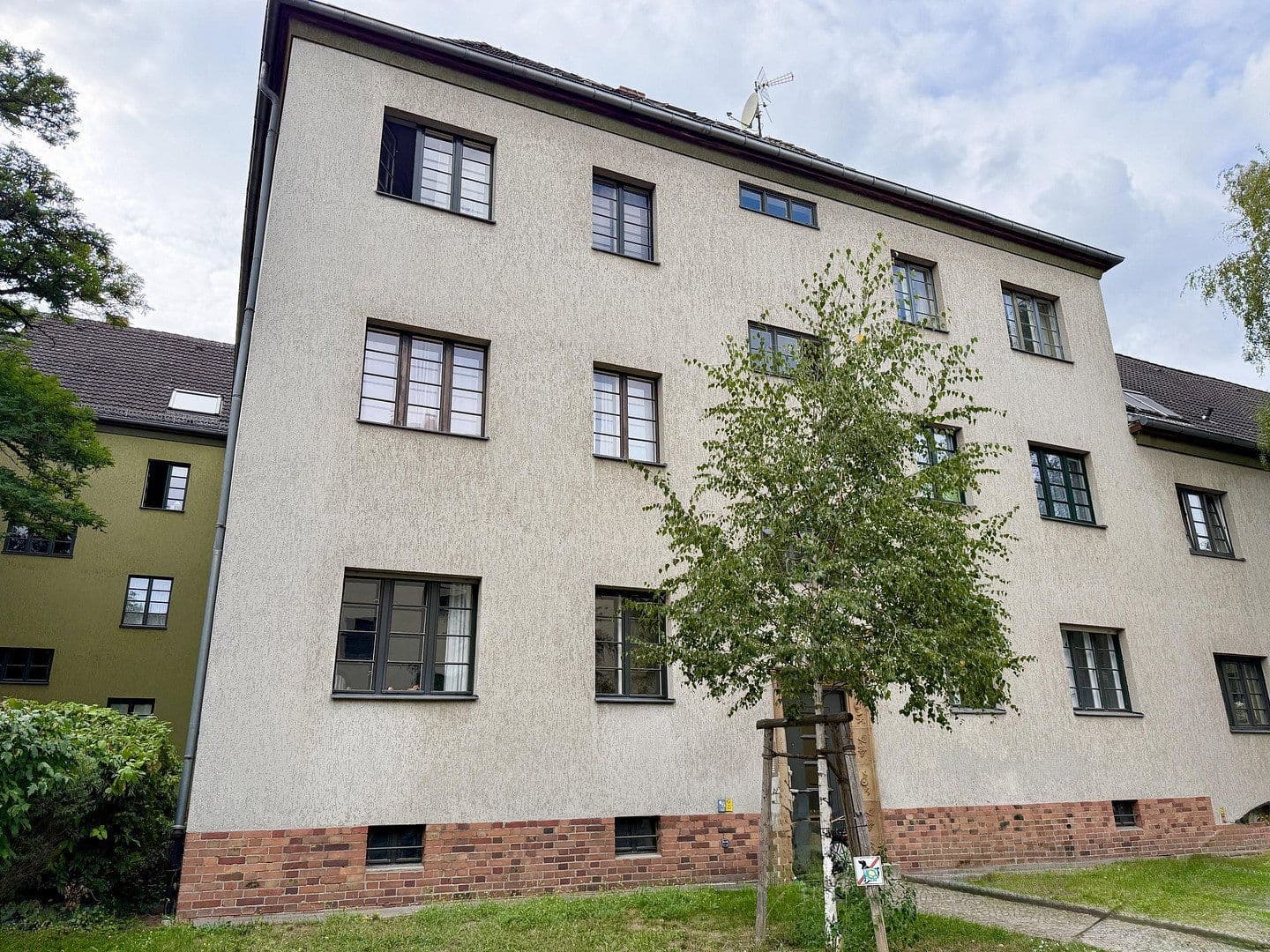 Predaj bytu 3-izbový 64 m², Laehrscher Jagdweg, Berlin, Berlín Predaj bytu 3-izbový 64 m², Laehrscher Jagdweg, Berlin, Berlín