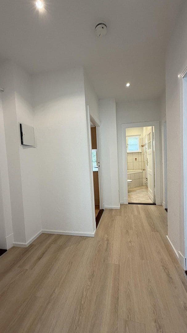Predaj bytu 3-izbový 64 m², Laehrscher Jagdweg, Berlin, Berlín Predaj bytu 3-izbový 64 m², Laehrscher Jagdweg, Berlin, Berlín