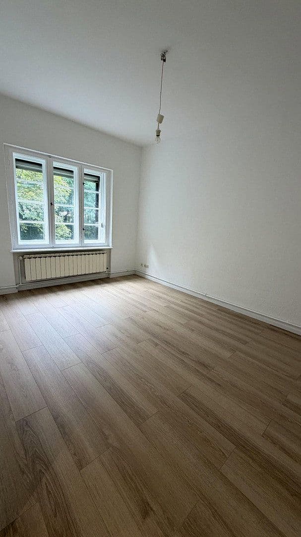 Predaj bytu 3-izbový 64 m², Laehrscher Jagdweg, Berlin, Berlín Predaj bytu 3-izbový 64 m², Laehrscher Jagdweg, Berlin, Berlín