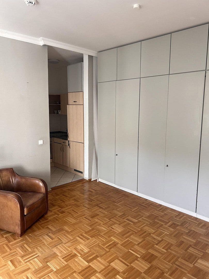 Prenájom bytu 2-izbový 40 m², Marienstr. 14, Berlin, Berlín Prenájom bytu 2-izbový 40 m², Marienstr. 14, Berlin, Berlín
