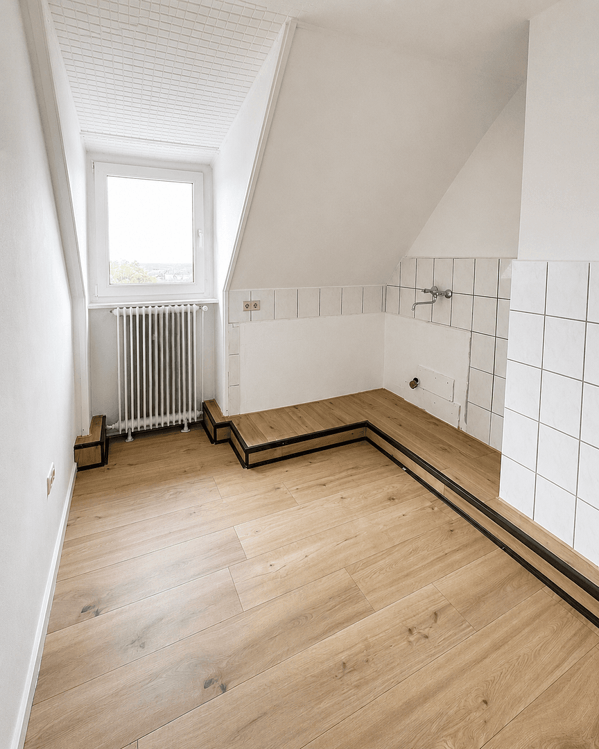 Prenájom bytu 4-izbový 95 m², Königstr. 11, Remscheid, Severné Porýnie - Westfálsko Prenájom bytu 4-izbový 95 m², Königstr. 11, Remscheid, Severné Porýnie - Westfálsko