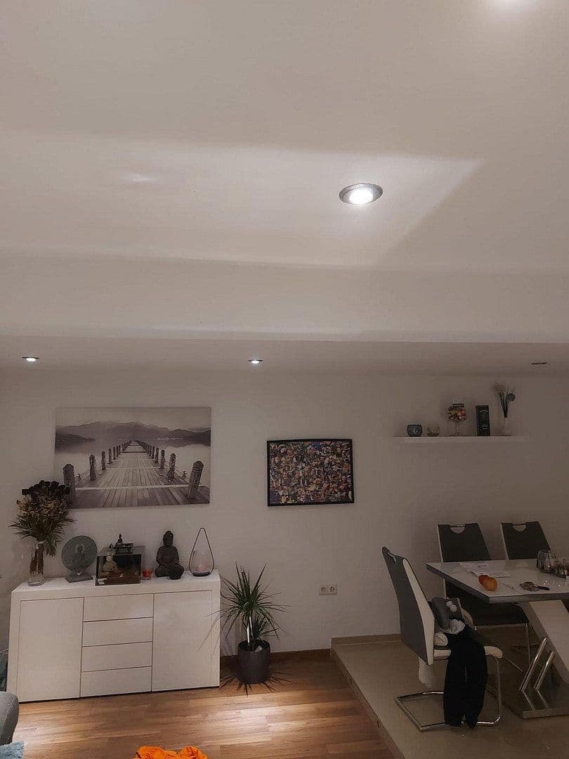 Prenájom bytu 3-izbový 72 m², Weil der Stadt, Bádensko-Wurttembersko Prenájom bytu 3-izbový 72 m², Weil der Stadt, Bádensko-Wurttembersko