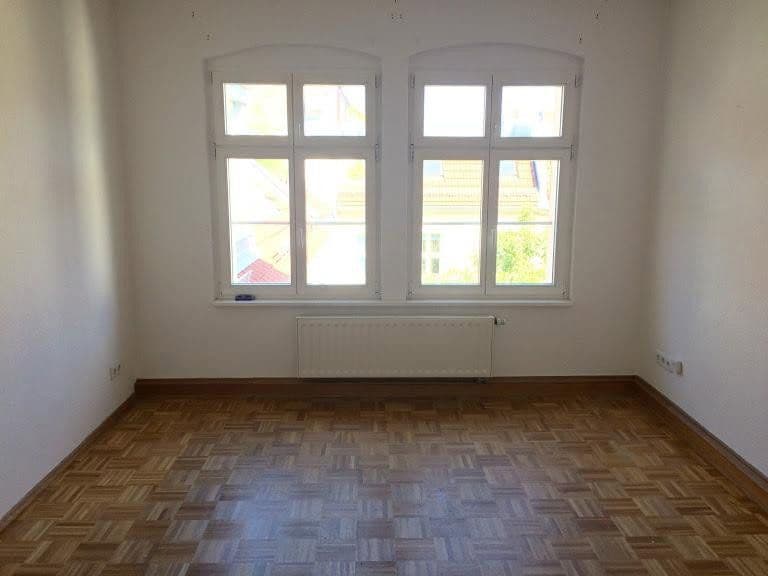 Prenájom bytu 3-izbový 130 m², Berlin, Berlín Prenájom bytu 3-izbový 130 m², Berlin, Berlín
