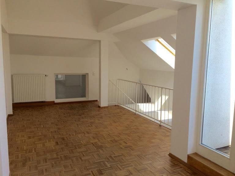 Prenájom bytu 3-izbový 130 m², Berlin, Berlín Prenájom bytu 3-izbový 130 m², Berlin, Berlín
