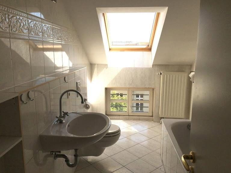 Prenájom bytu 3-izbový 130 m², Berlin, Berlín Prenájom bytu 3-izbový 130 m², Berlin, Berlín