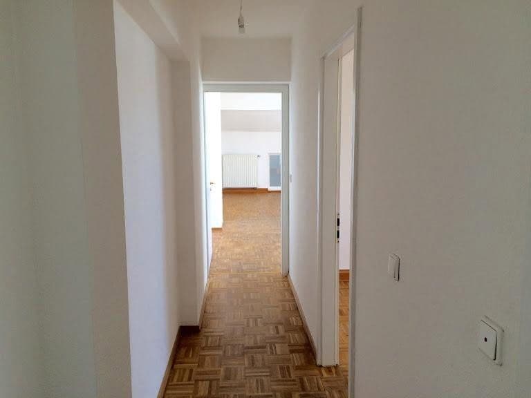 Prenájom bytu 3-izbový 130 m², Berlin, Berlín Prenájom bytu 3-izbový 130 m², Berlin, Berlín