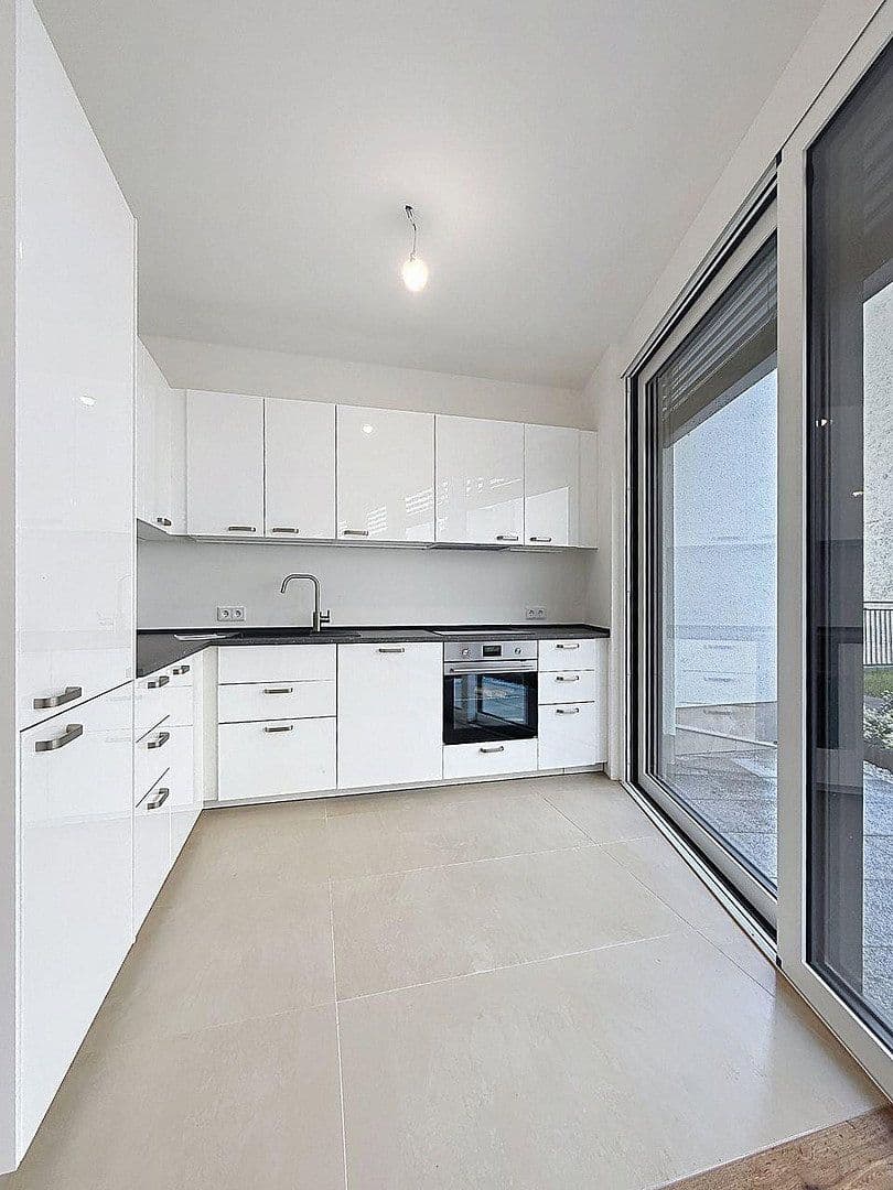 Prenájom bytu 2-izbový 62 m², Pestalozzistraße, Pestalozzistraße, Berlín Prenájom bytu 2-izbový 62 m², Pestalozzistraße, Pestalozzistraße, Berlín