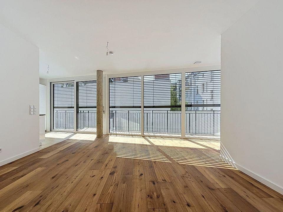 Prenájom bytu 2-izbový 62 m², Pestalozzistraße, Pestalozzistraße, Berlín Prenájom bytu 2-izbový 62 m², Pestalozzistraße, Pestalozzistraße, Berlín