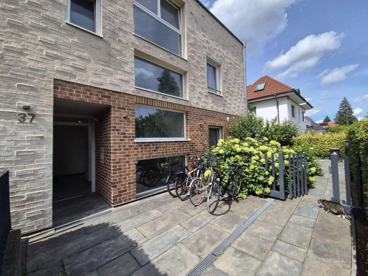 Prenájom bytu 3-izbový 66 m², Hüningerstraße 37, Berlin, Berlín Prenájom bytu 3-izbový 66 m², Hüningerstraße 37, Berlin, Berlín