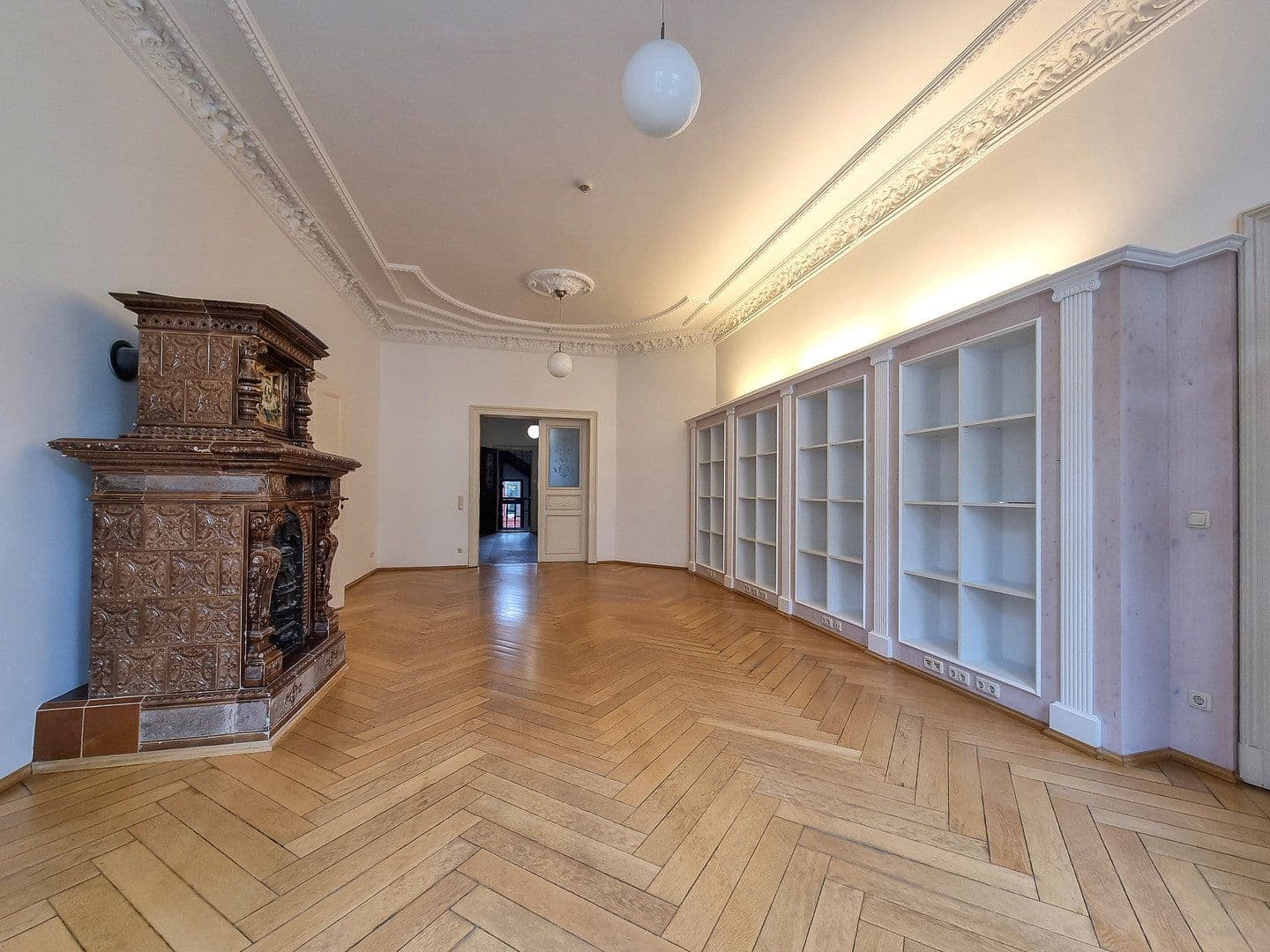Prenájom kancelárie 300 m², Leipzig, Sasko Prenájom kancelárie 300 m², Leipzig, Sasko