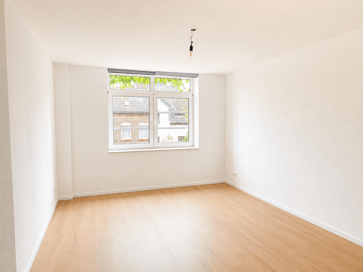 Prenájom bytu 1-izbový 40 m², Kölner Straße 7a, Frechen, Severné Porýnie - Westfálsko Prenájom bytu 1-izbový 40 m², Kölner Straße 7a, Frechen, Severné Porýnie - Westfálsko