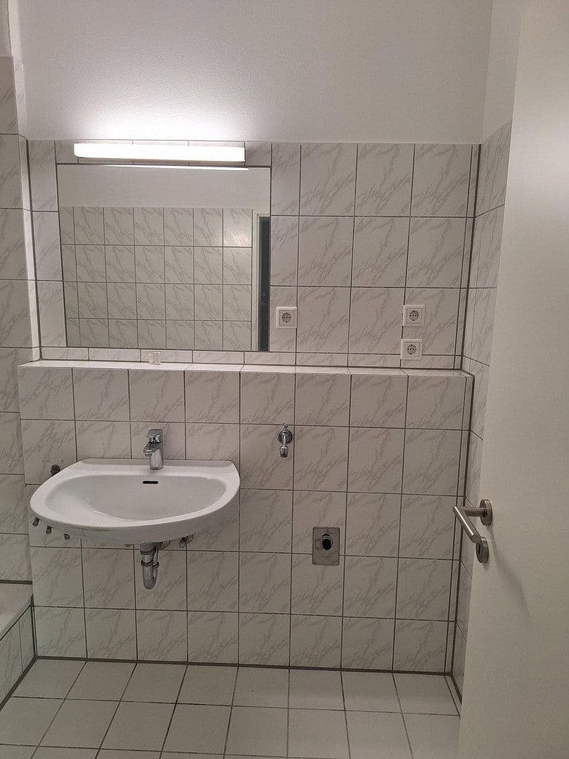 Prenájom bytu 1-izbový 40 m², Kölner Straße 7a, Frechen, Severné Porýnie - Westfálsko Prenájom bytu 1-izbový 40 m², Kölner Straße 7a, Frechen, Severné Porýnie - Westfálsko