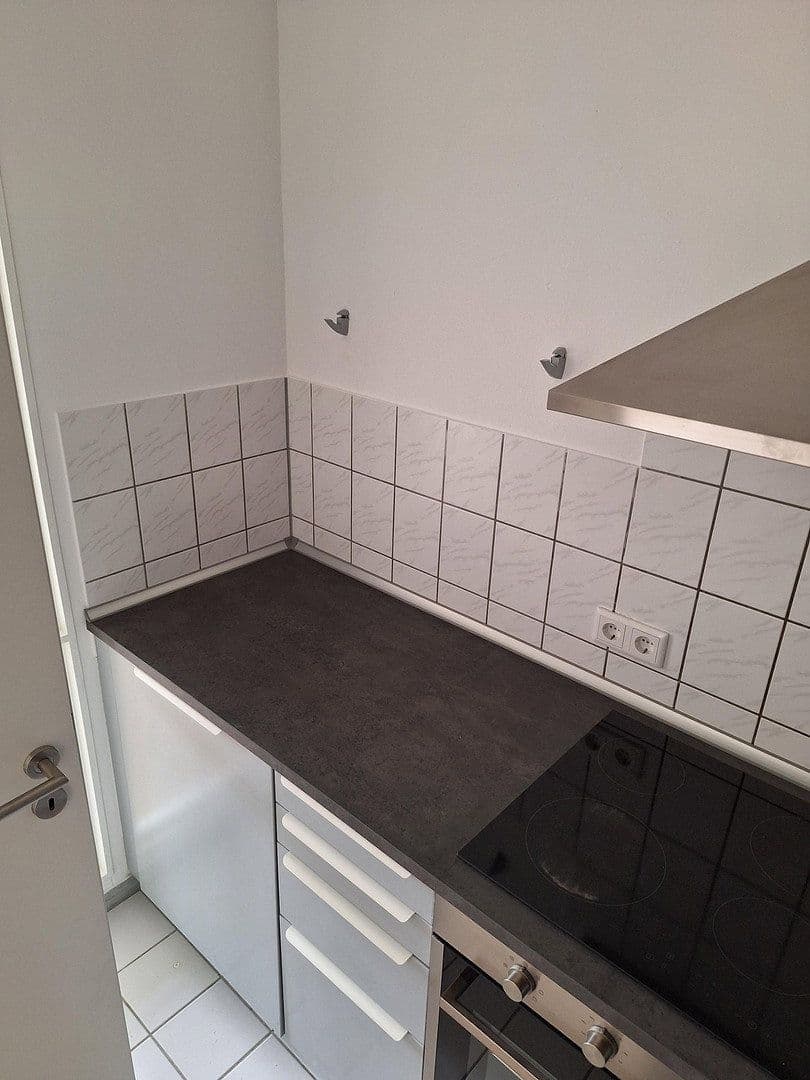 Prenájom bytu 1-izbový 40 m², Kölner Straße 7a, Frechen, Severné Porýnie - Westfálsko Prenájom bytu 1-izbový 40 m², Kölner Straße 7a, Frechen, Severné Porýnie - Westfálsko
