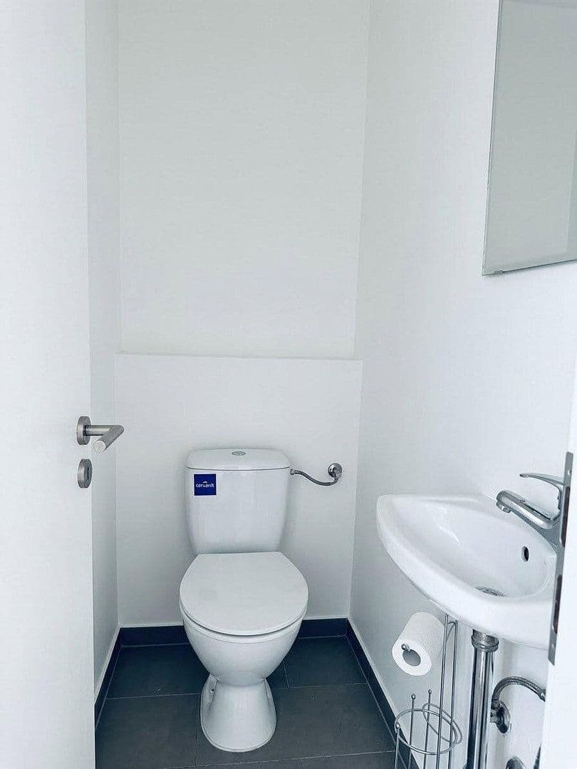 Predaj bytu 3-izbový 80 m², K3 2, Mannheim, Bádensko-Wurttembersko Predaj bytu 3-izbový 80 m², K3 2, Mannheim, Bádensko-Wurttembersko
