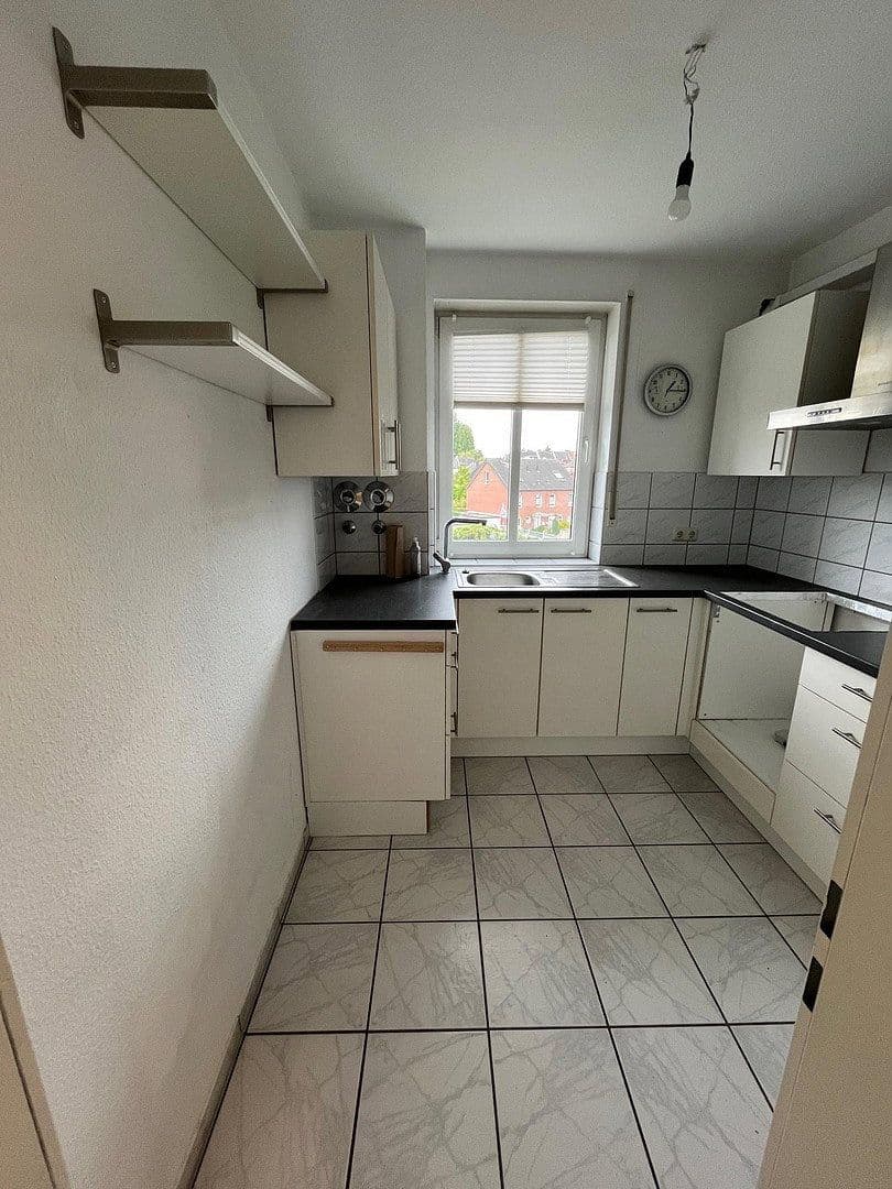 Prenájom bytu 4-izbový 99 m², Mönchengladbach, Severné Porýnie - Westfálsko Prenájom bytu 4-izbový 99 m², Mönchengladbach, Severné Porýnie - Westfálsko
