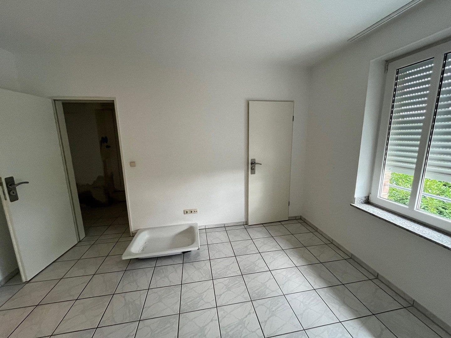 Prenájom bytu 4-izbový 99 m², Mönchengladbach, Severné Porýnie - Westfálsko Prenájom bytu 4-izbový 99 m², Mönchengladbach, Severné Porýnie - Westfálsko