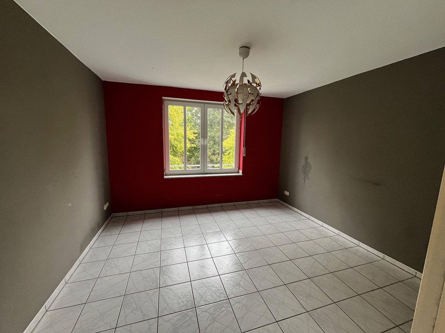 Prenájom bytu 4-izbový 99 m², Mönchengladbach, Severné Porýnie - Westfálsko Prenájom bytu 4-izbový 99 m², Mönchengladbach, Severné Porýnie - Westfálsko