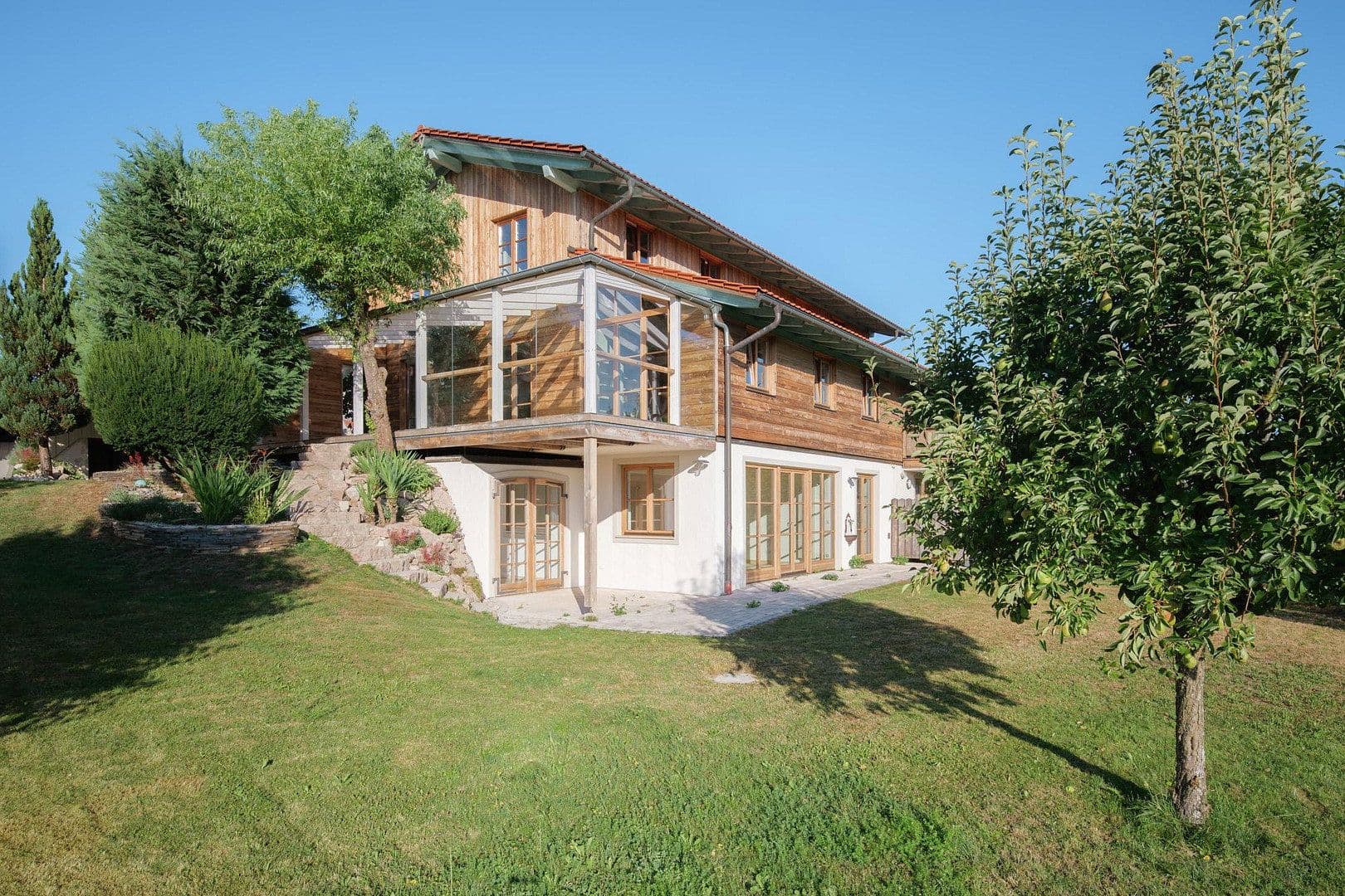 Predaj domu 168 m², pozemok 552 m², Nußdorf, Bavorsko Predaj domu 168 m², pozemok 552 m², Nußdorf, Bavorsko