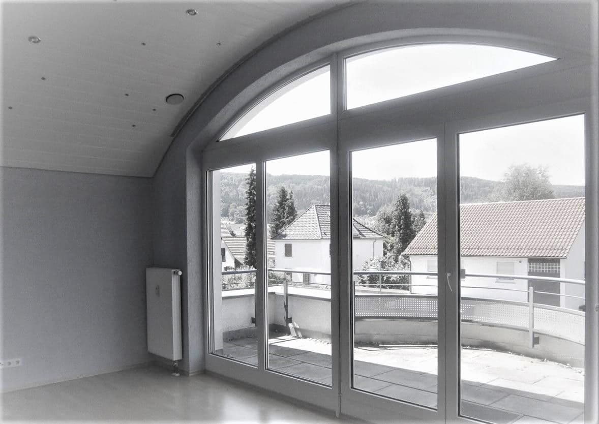 Prenájom bytu 4-izbový 110 m², Lorch, Bádensko-Wurttembersko Prenájom bytu 4-izbový 110 m², Lorch, Bádensko-Wurttembersko