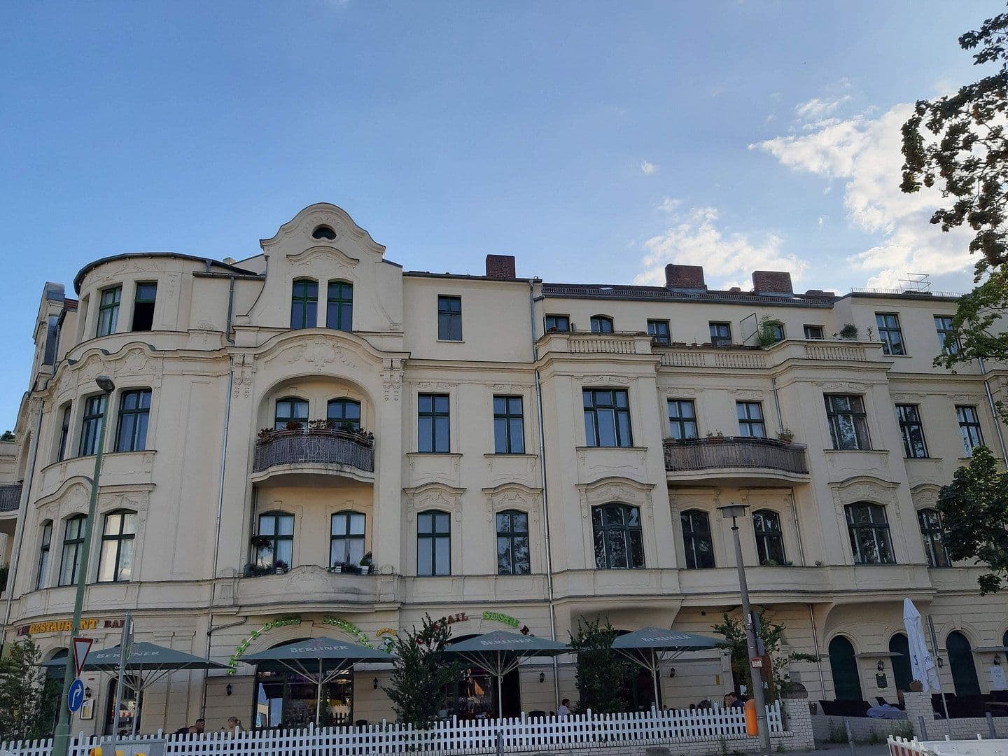 Prenájom bytu 7-izbový 204 m², Wandlitzstr. 1-3, Berlin, Berlín Prenájom bytu 7-izbový 204 m², Wandlitzstr. 1-3, Berlin, Berlín