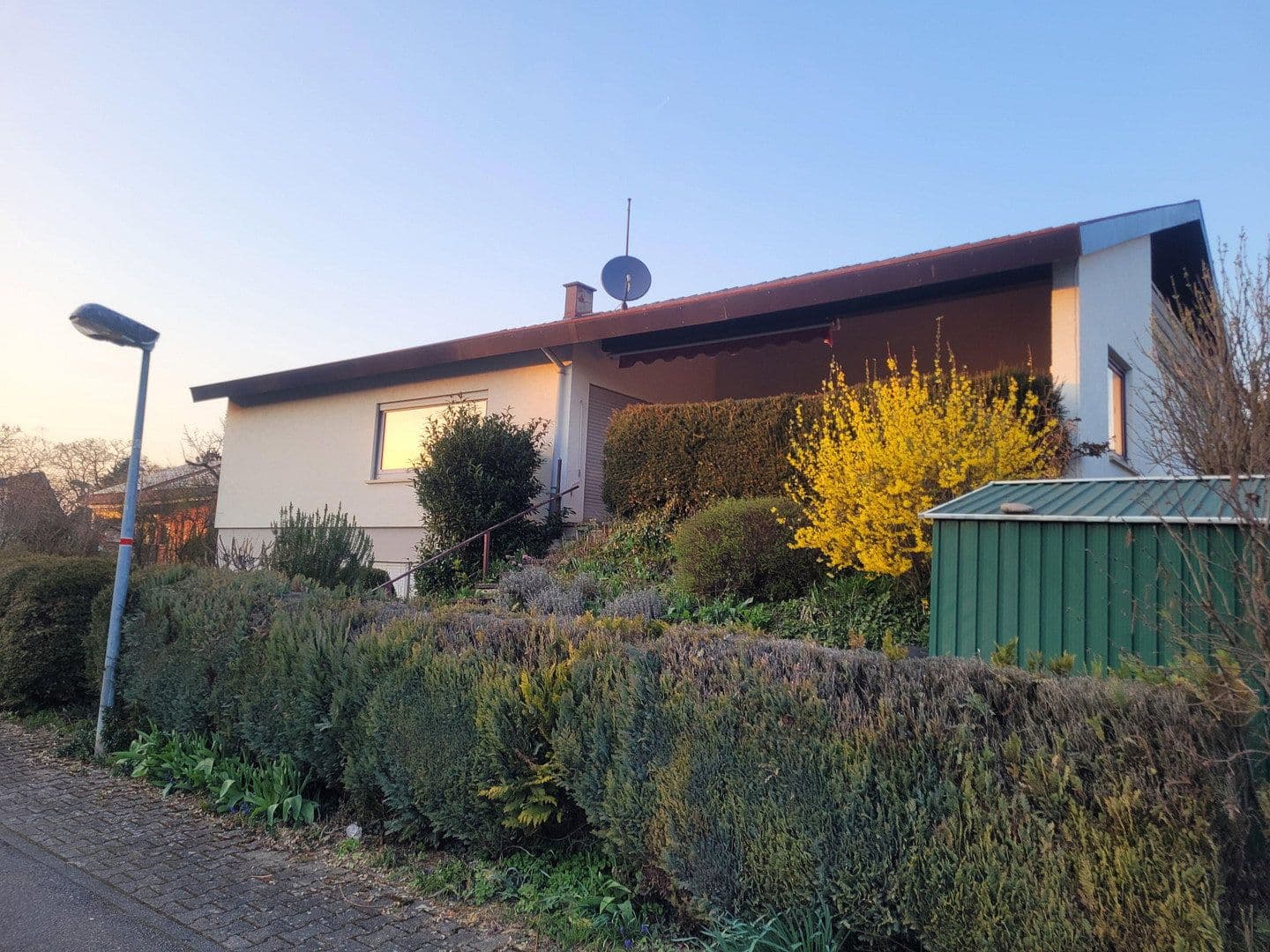 Predaj domu 252 m², pozemok 697 m², Bretten, Bádensko-Wurttembersko Predaj domu 252 m², pozemok 697 m², Bretten, Bádensko-Wurttembersko