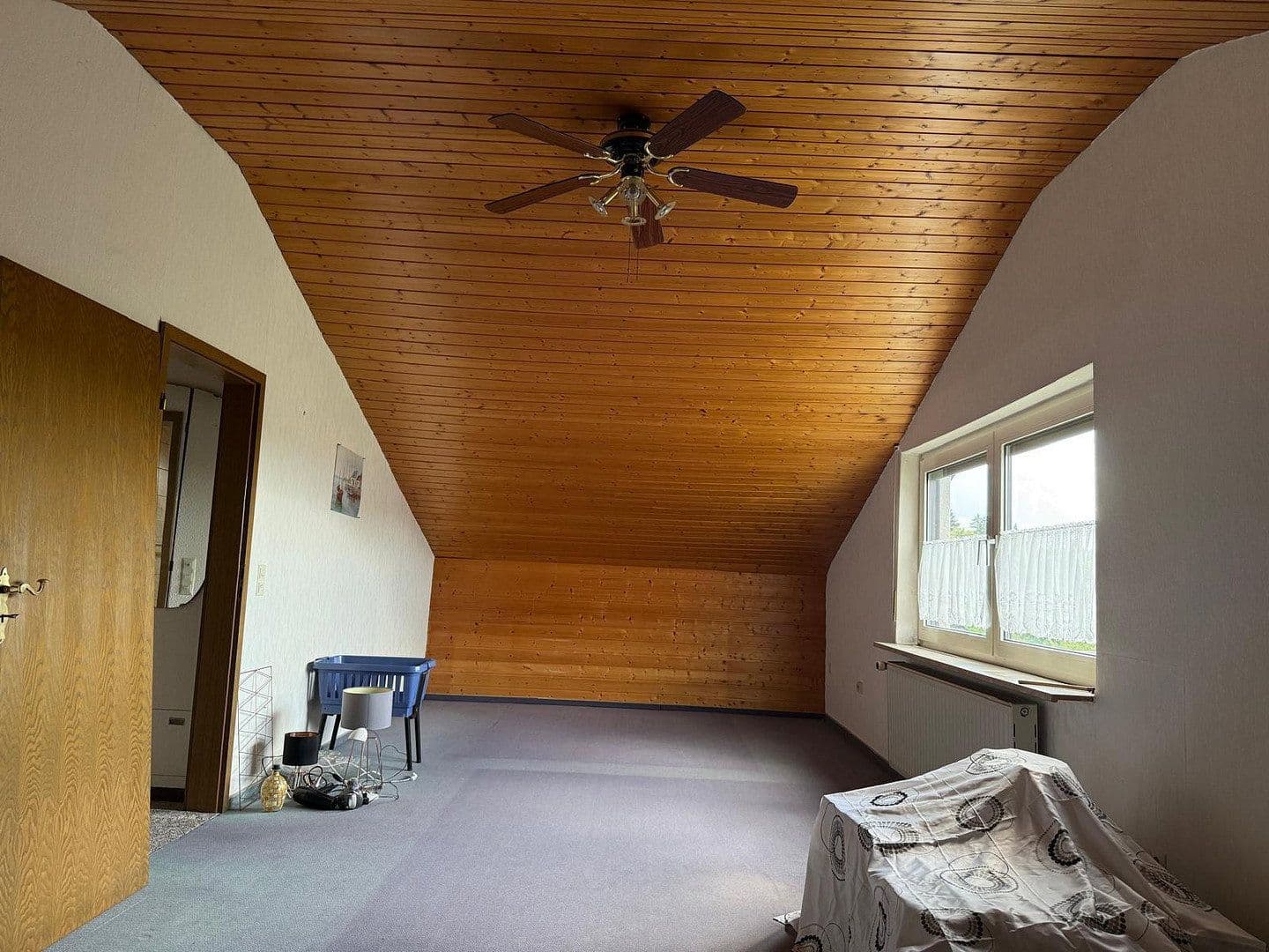 Predaj domu 252 m², pozemok 697 m², Bretten, Bádensko-Wurttembersko Predaj domu 252 m², pozemok 697 m², Bretten, Bádensko-Wurttembersko