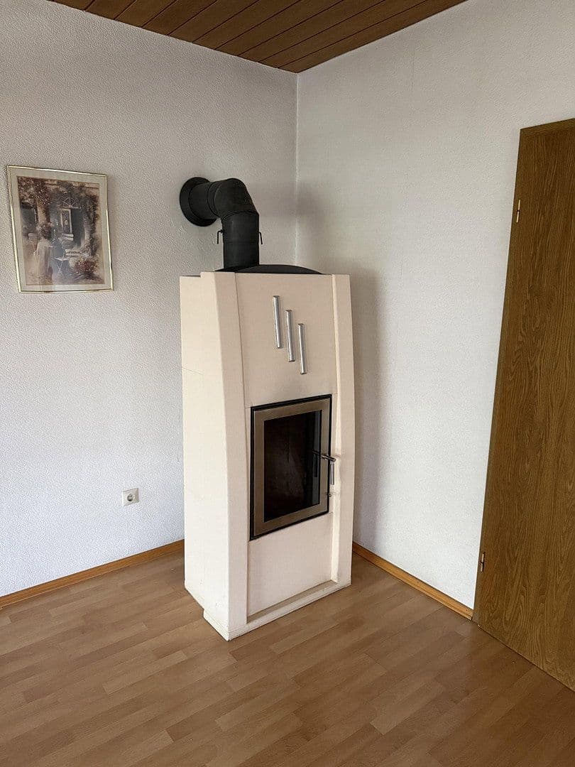 Predaj domu 252 m², pozemok 697 m², Bretten, Bádensko-Wurttembersko Predaj domu 252 m², pozemok 697 m², Bretten, Bádensko-Wurttembersko