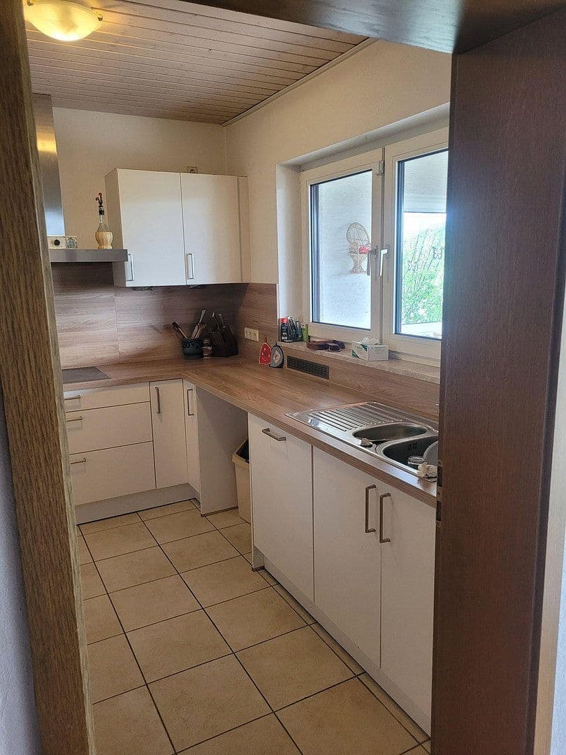Predaj domu 252 m², pozemok 697 m², Bretten, Bádensko-Wurttembersko Predaj domu 252 m², pozemok 697 m², Bretten, Bádensko-Wurttembersko